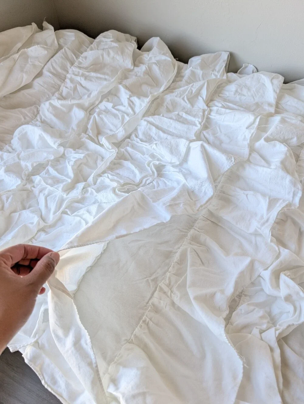 1 Pottery Barn Kids Off White Ruffled Tiered Curtain Cotton Size 56.5